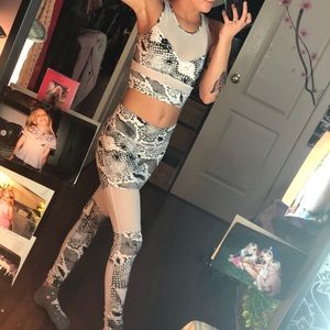 Alligator leggings and crop top set